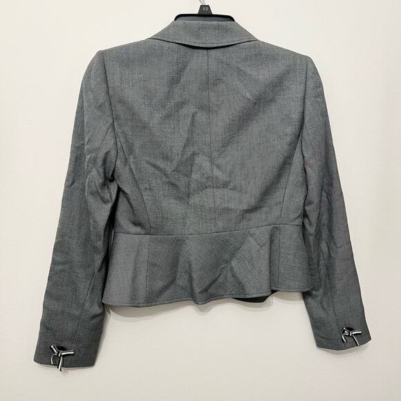 Tahari Arthur S. Levine Gray Formal Blazer Jacket Women’s Size 2P with skirt - Picture 5 of 6